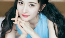 娱乐圈吃瓜明星杨幂,娱乐圈的瓜田女王，揭秘她的星途与绯闻